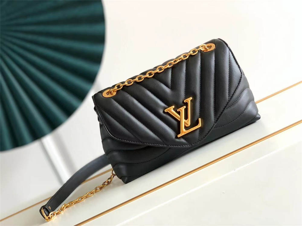 Louis Vuitton M58552 M58553 NEW WAVE  24x14x9cm 2025 new 